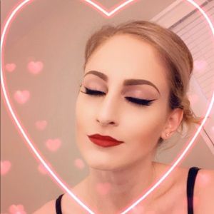 Meet your Posher, Stacey